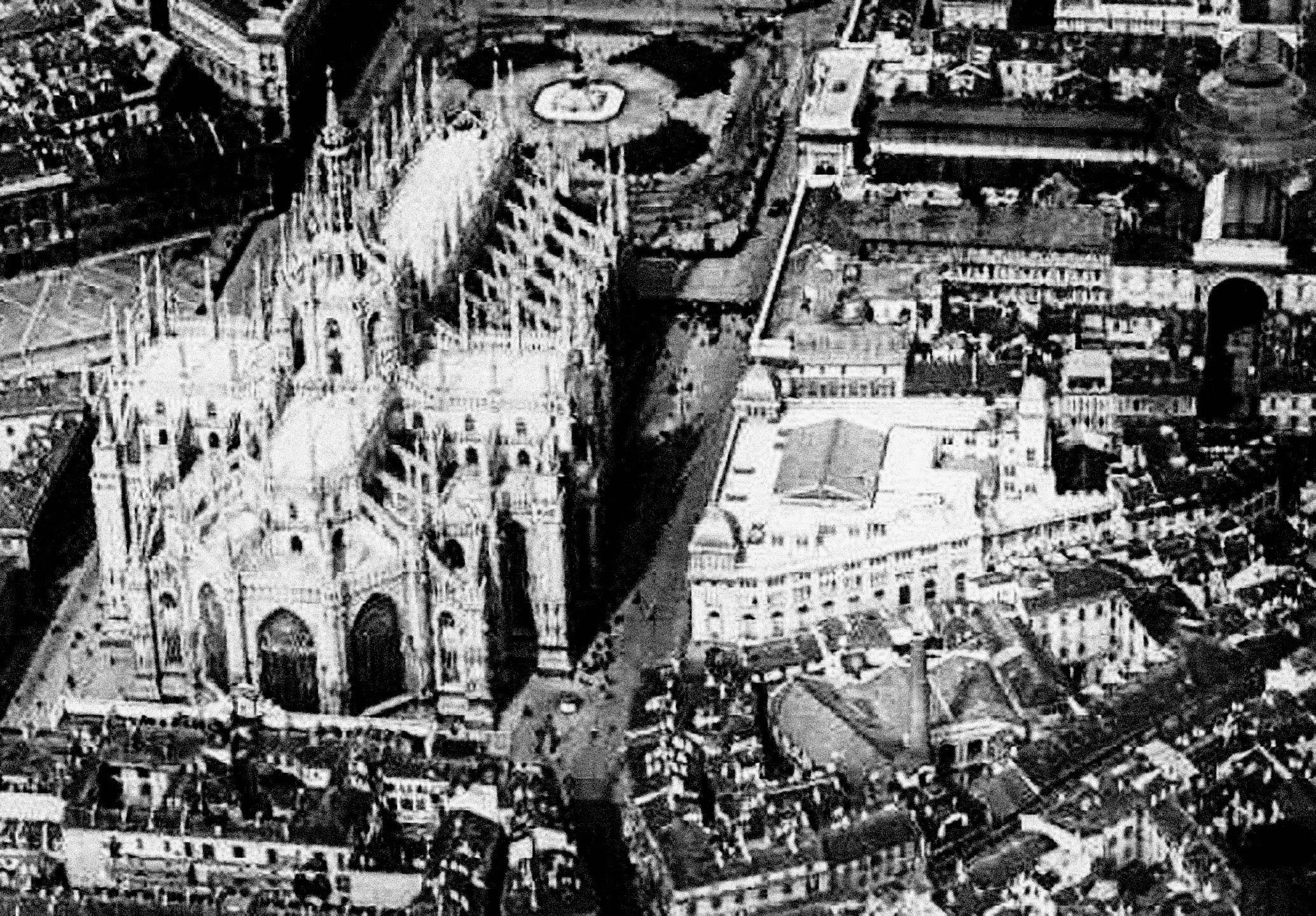 Duomo di Milano - Confetteria Baj - Centrale Termoelettrica Edison Colombo - Veduta aerea di fine '800